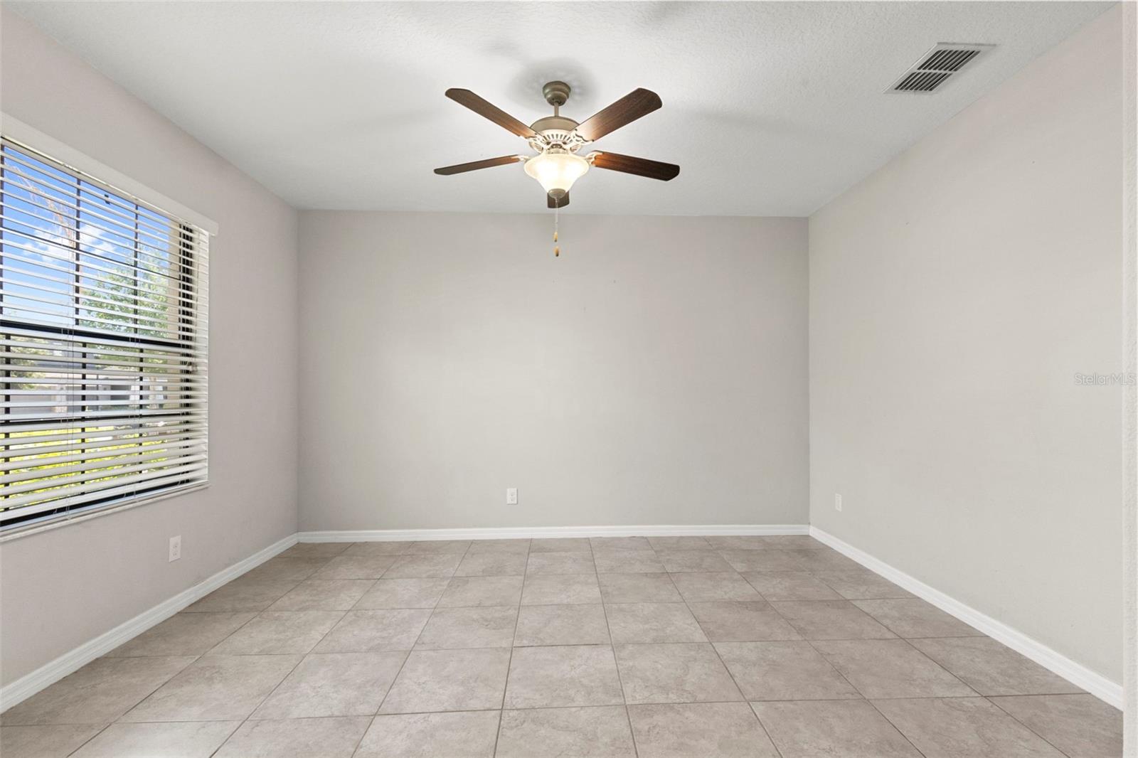 Bonus room downstairs/Den/Office/Formal Dining