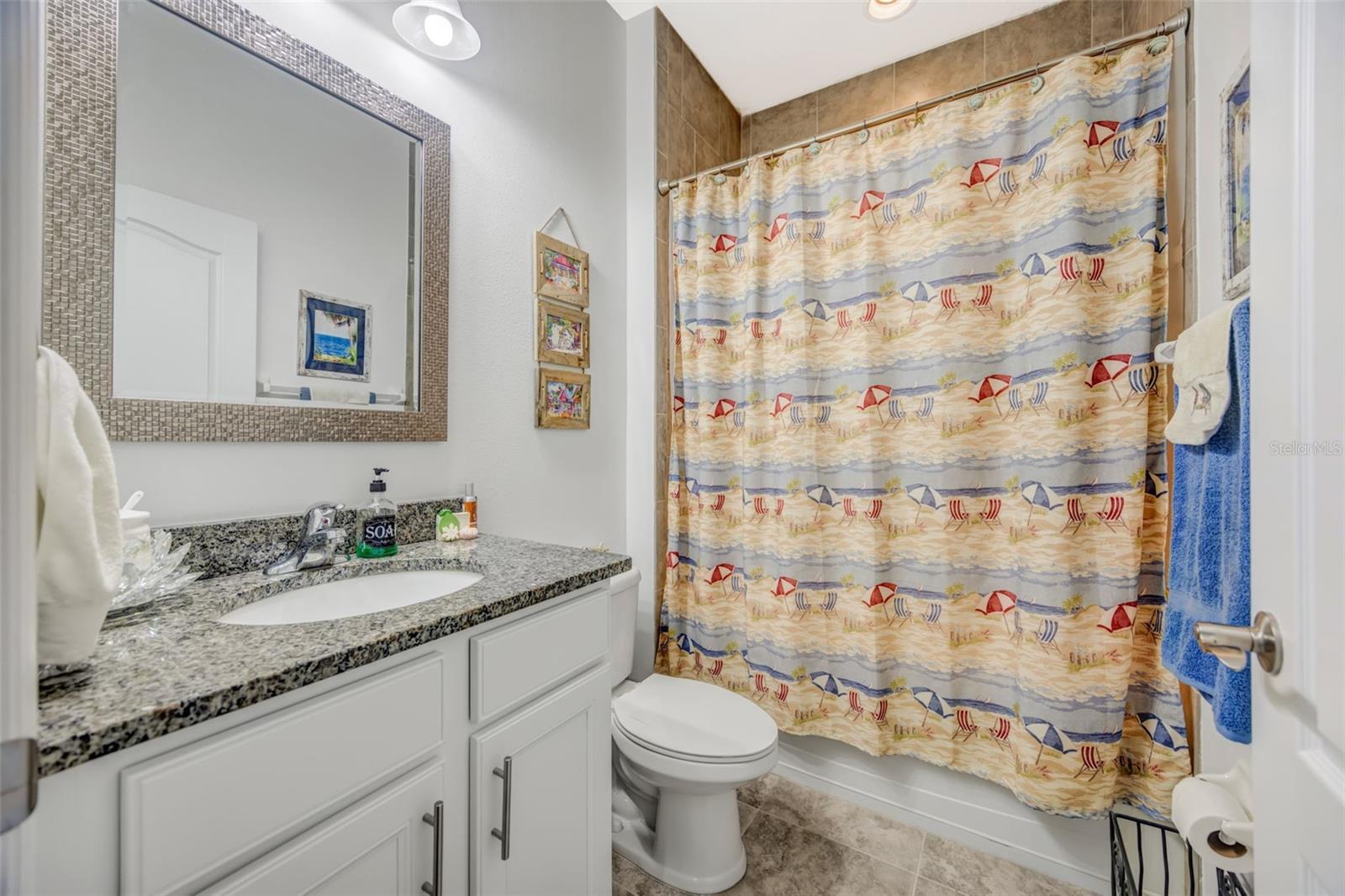 Primary Bath w Frameless Glass Shower