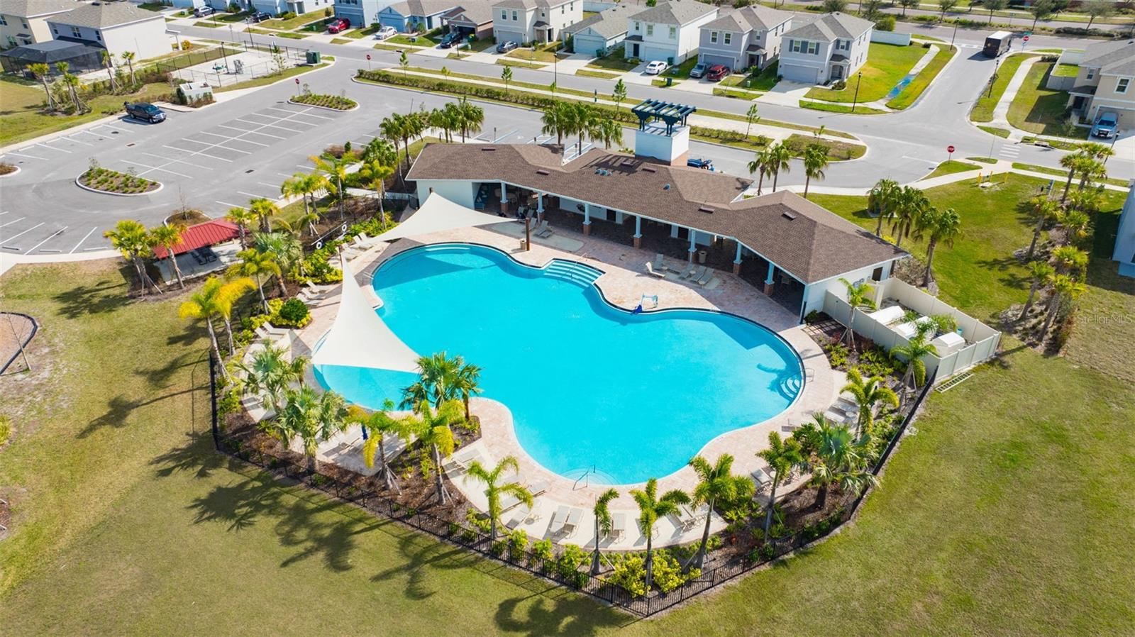 Avalon Park Community Pool