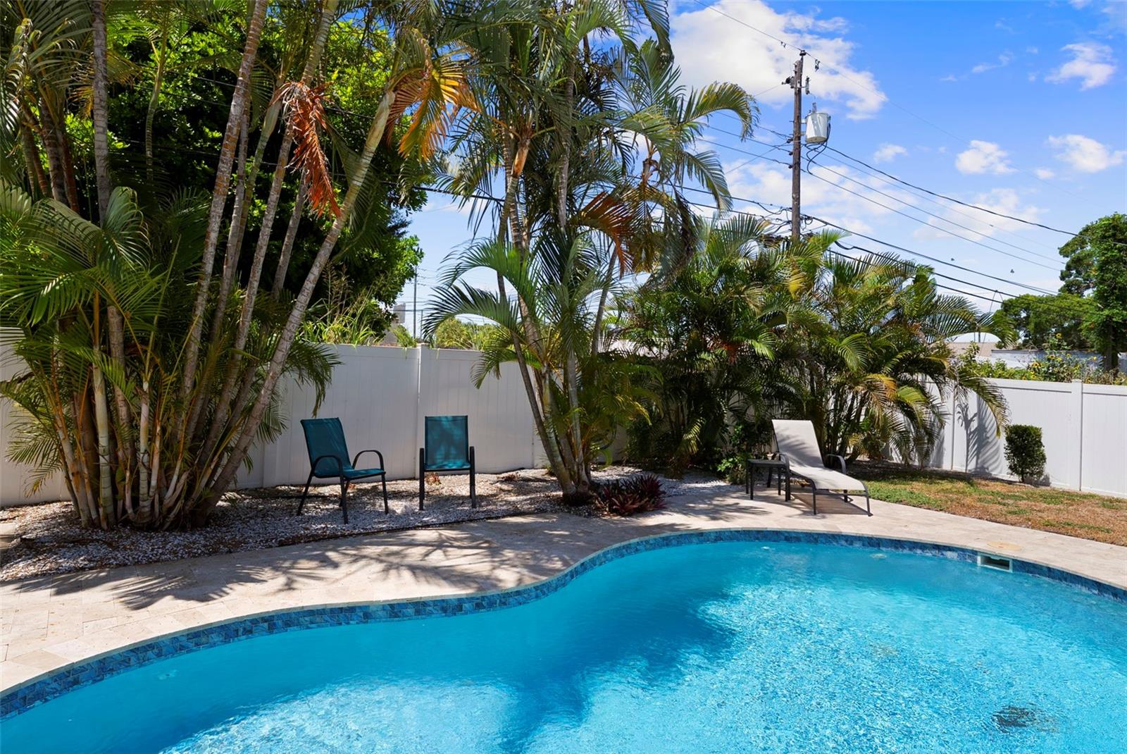 Install completed by Island Way Pavers and Pools