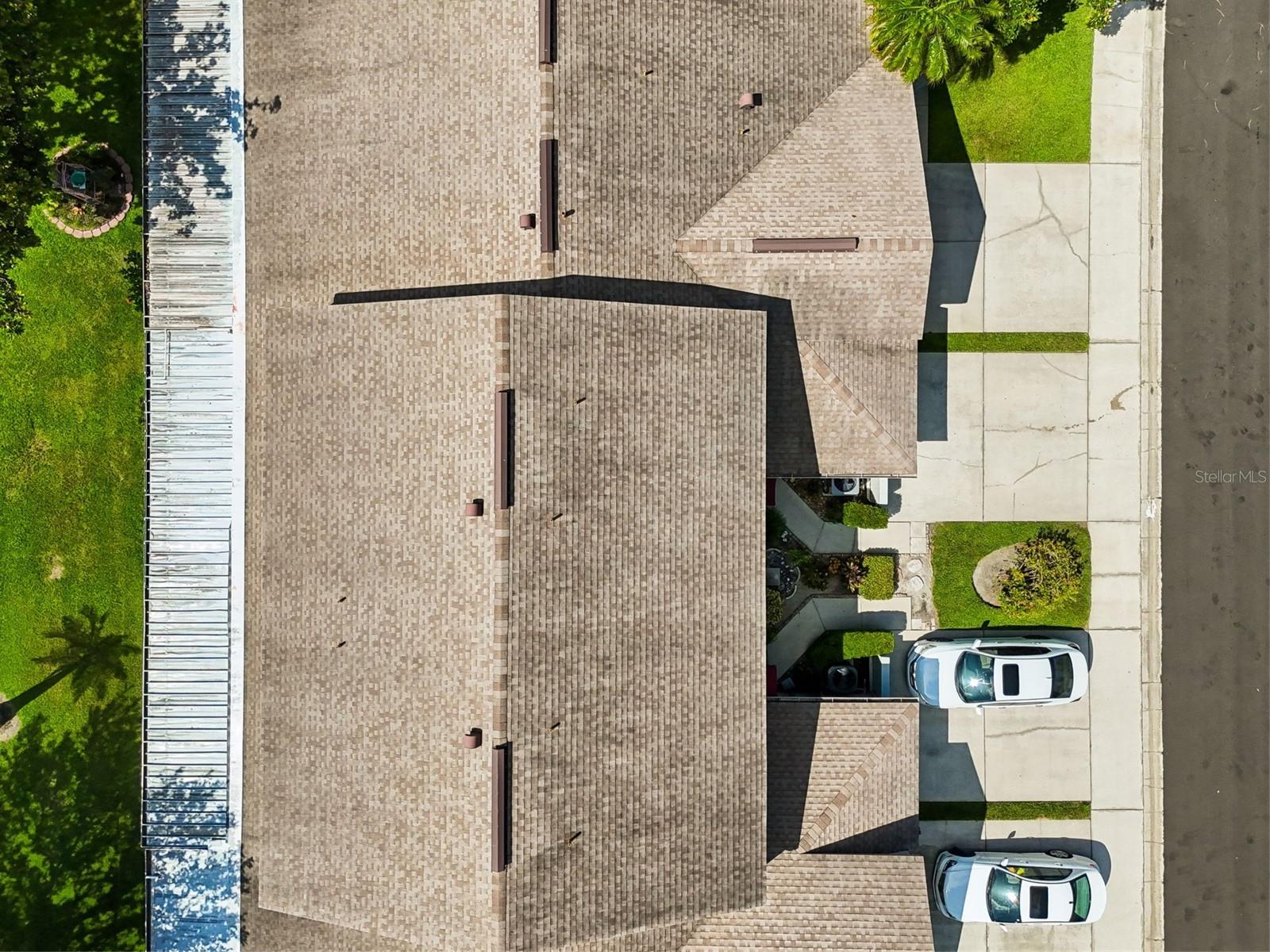 HOA Replaces Roof