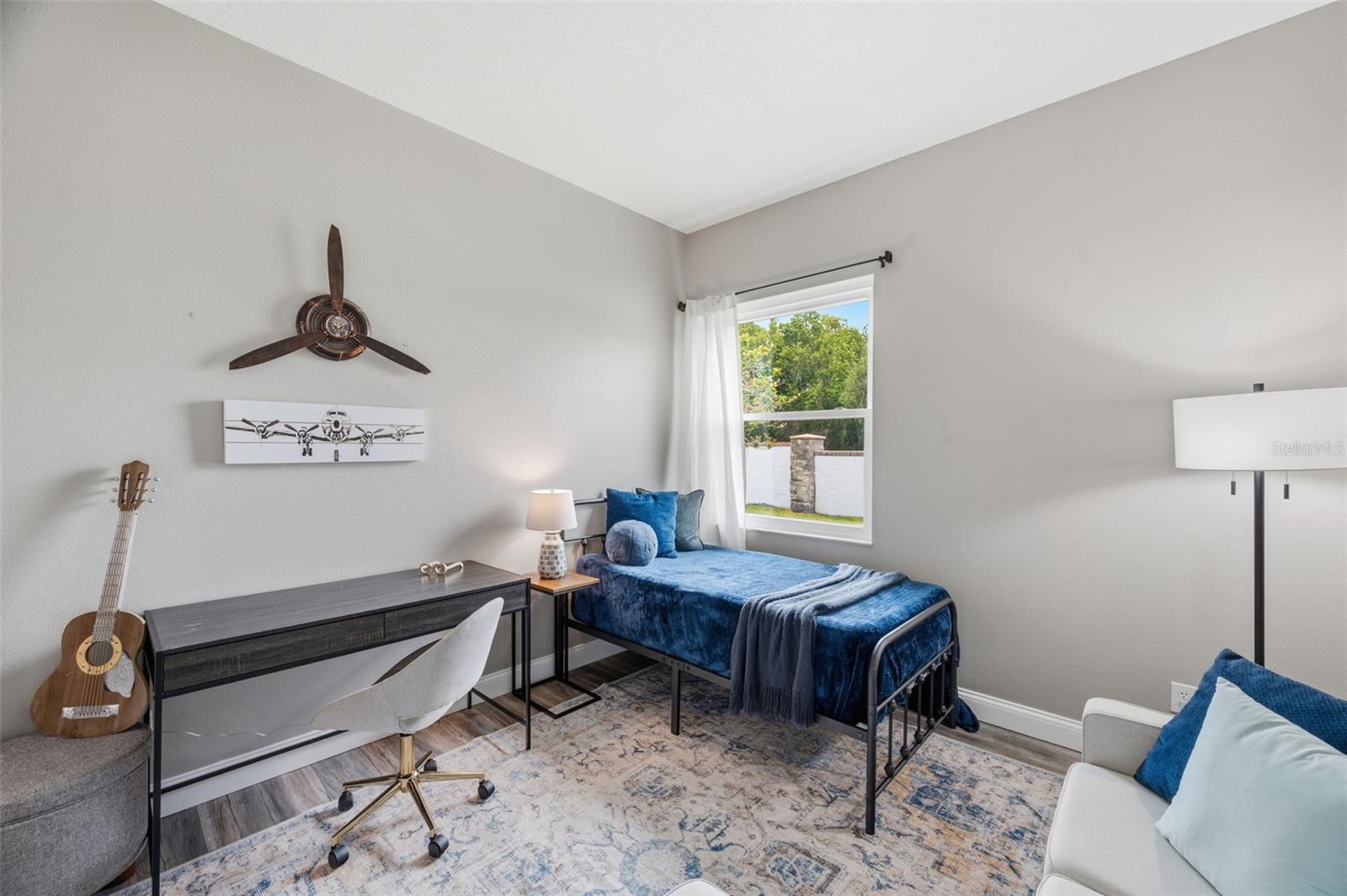 Bedroom 4- Closest to the Kitcehn