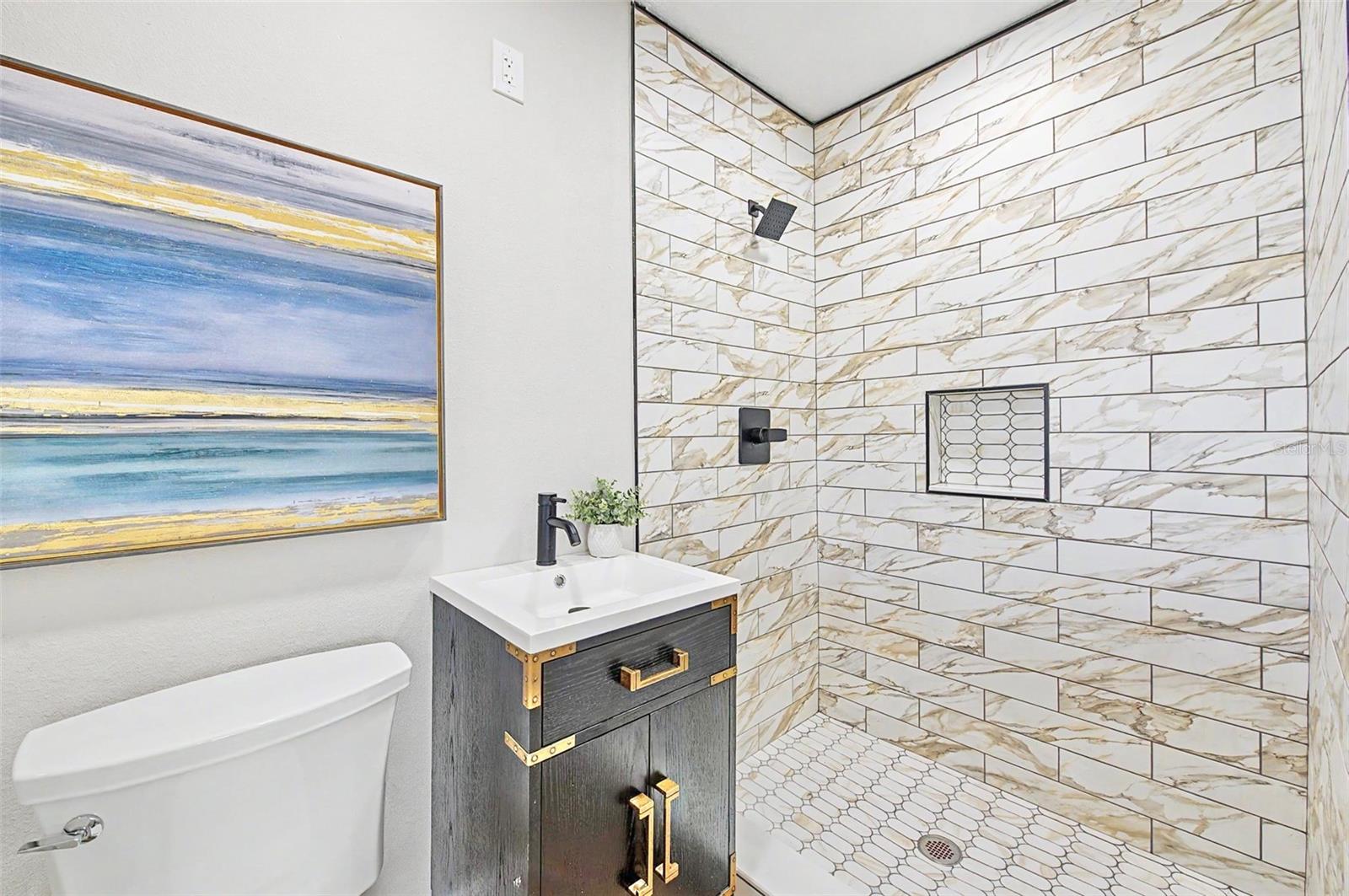 Primary en suite