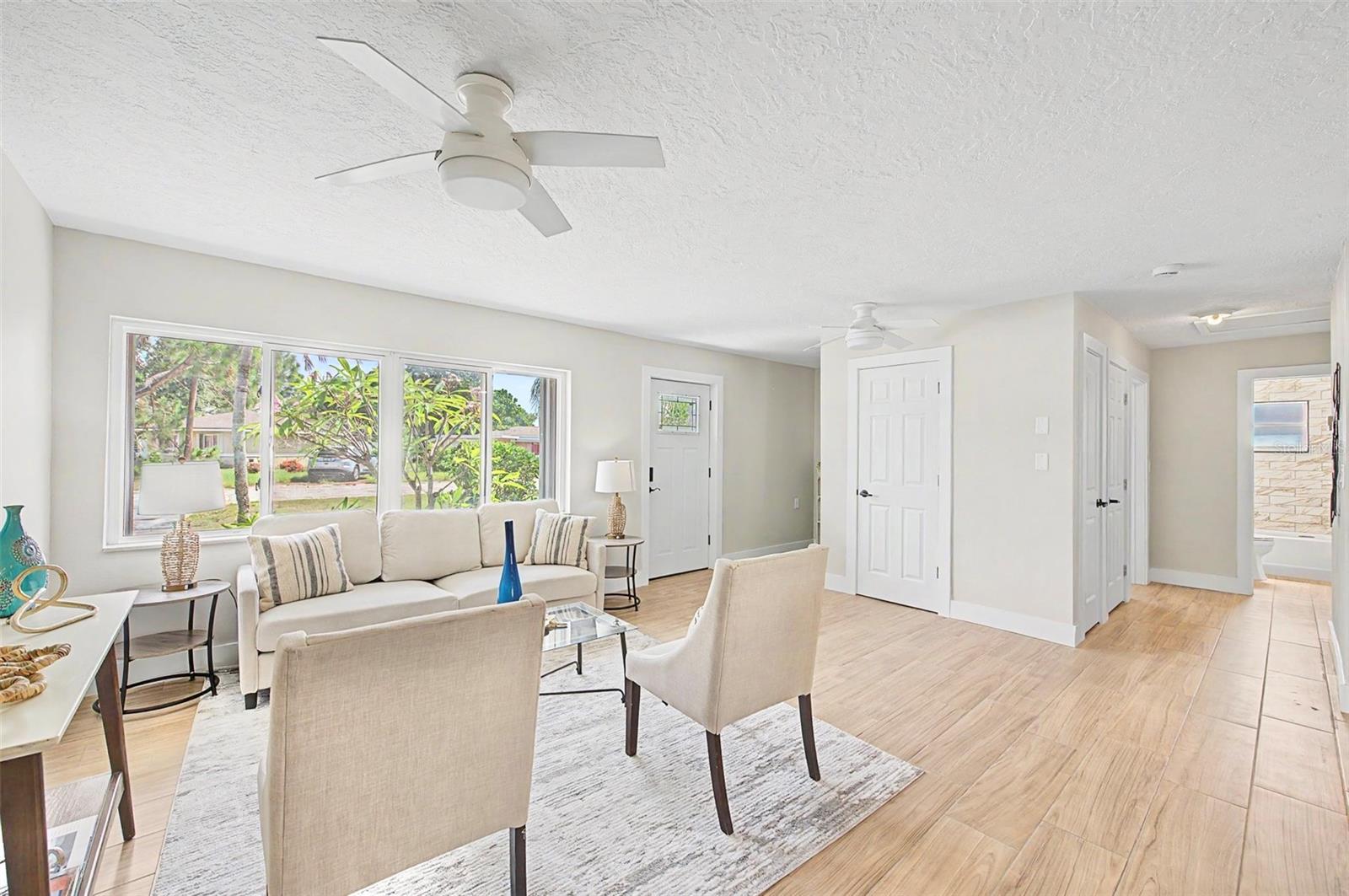 So much natural light!