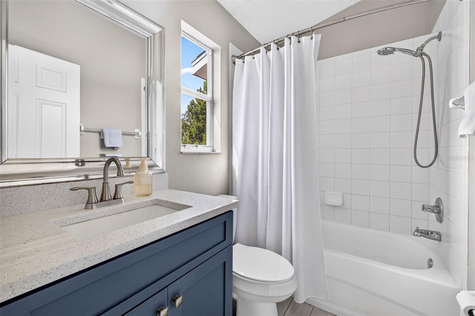 Ensuite bath to the primary