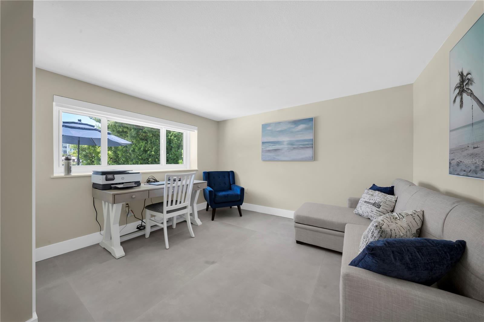 Second bedroom or office with a water view