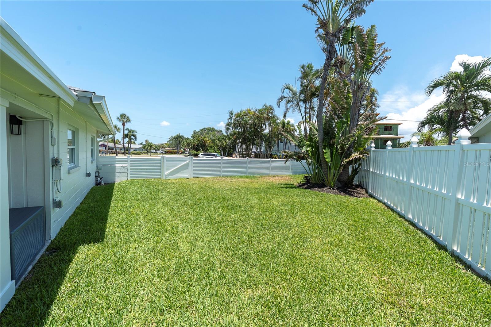 so many possibilities in this wide side yard