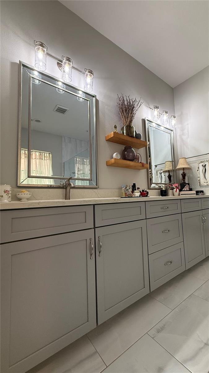 En Suite Bath