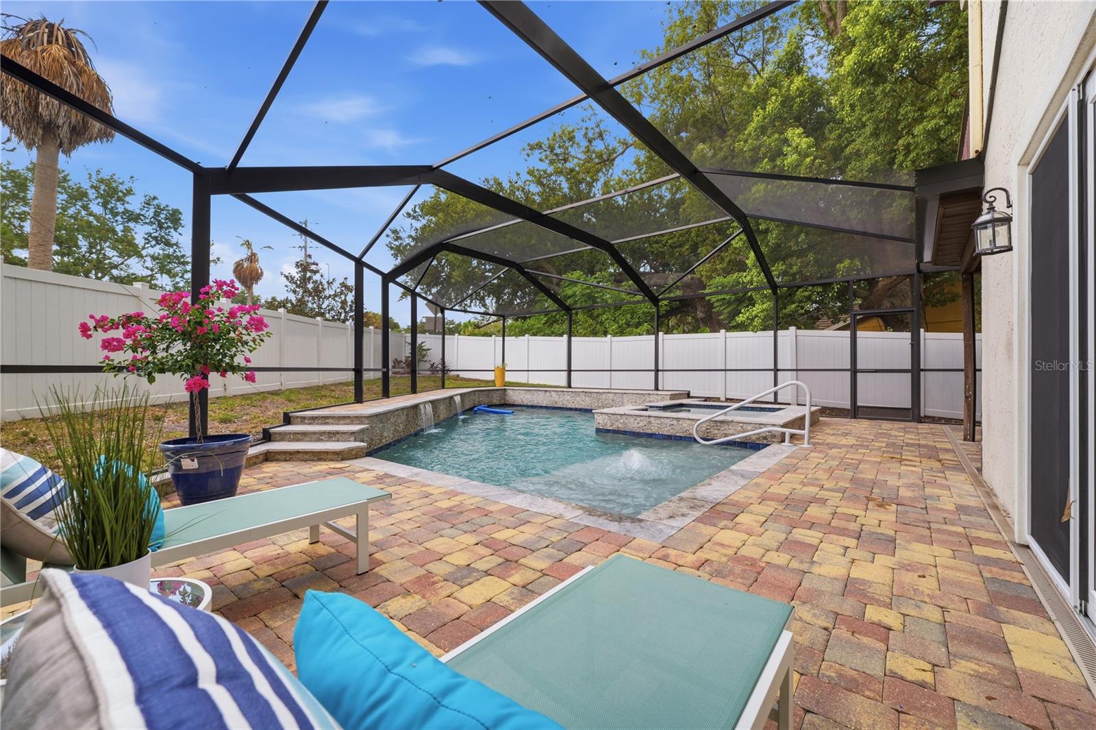Tropical oasis in your own backyard!!!