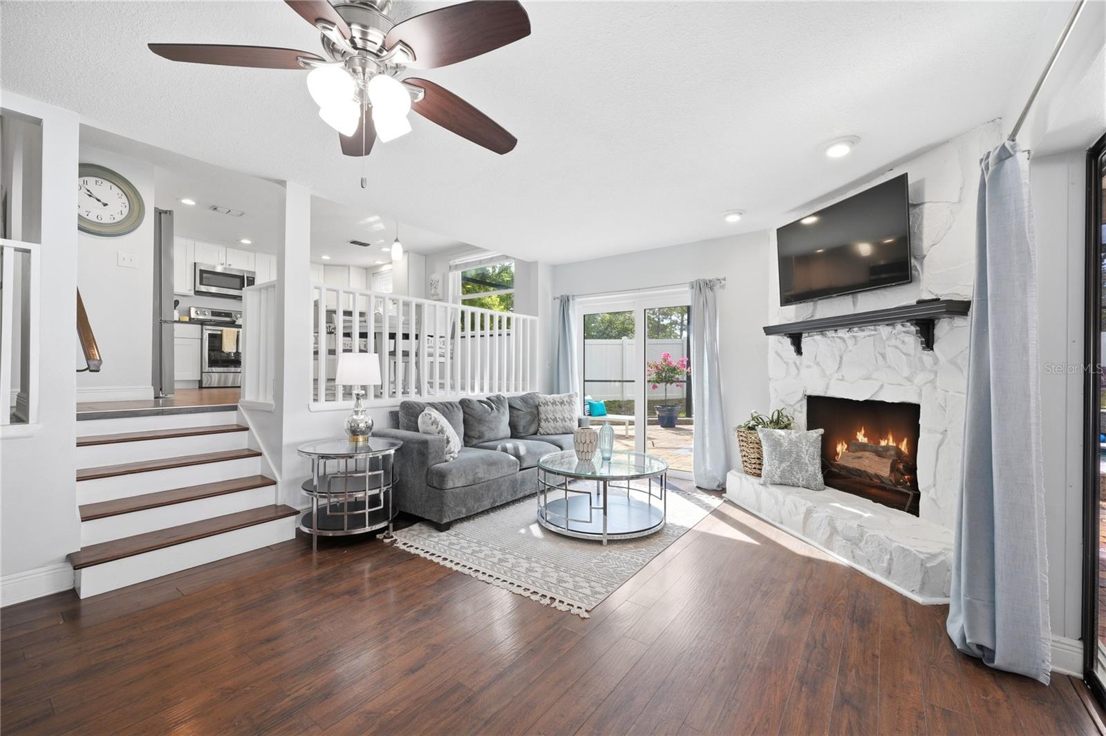 Open concept family room leading to the kitchen