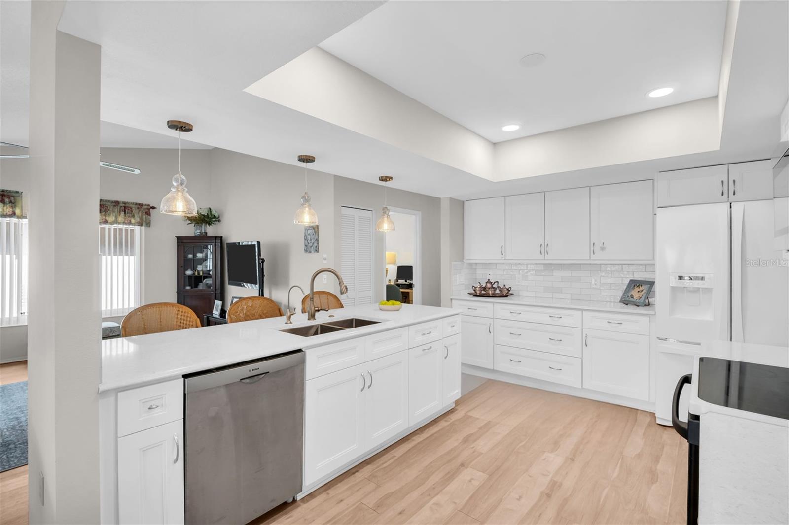 Beautiful tile backsplash & updated lighting~