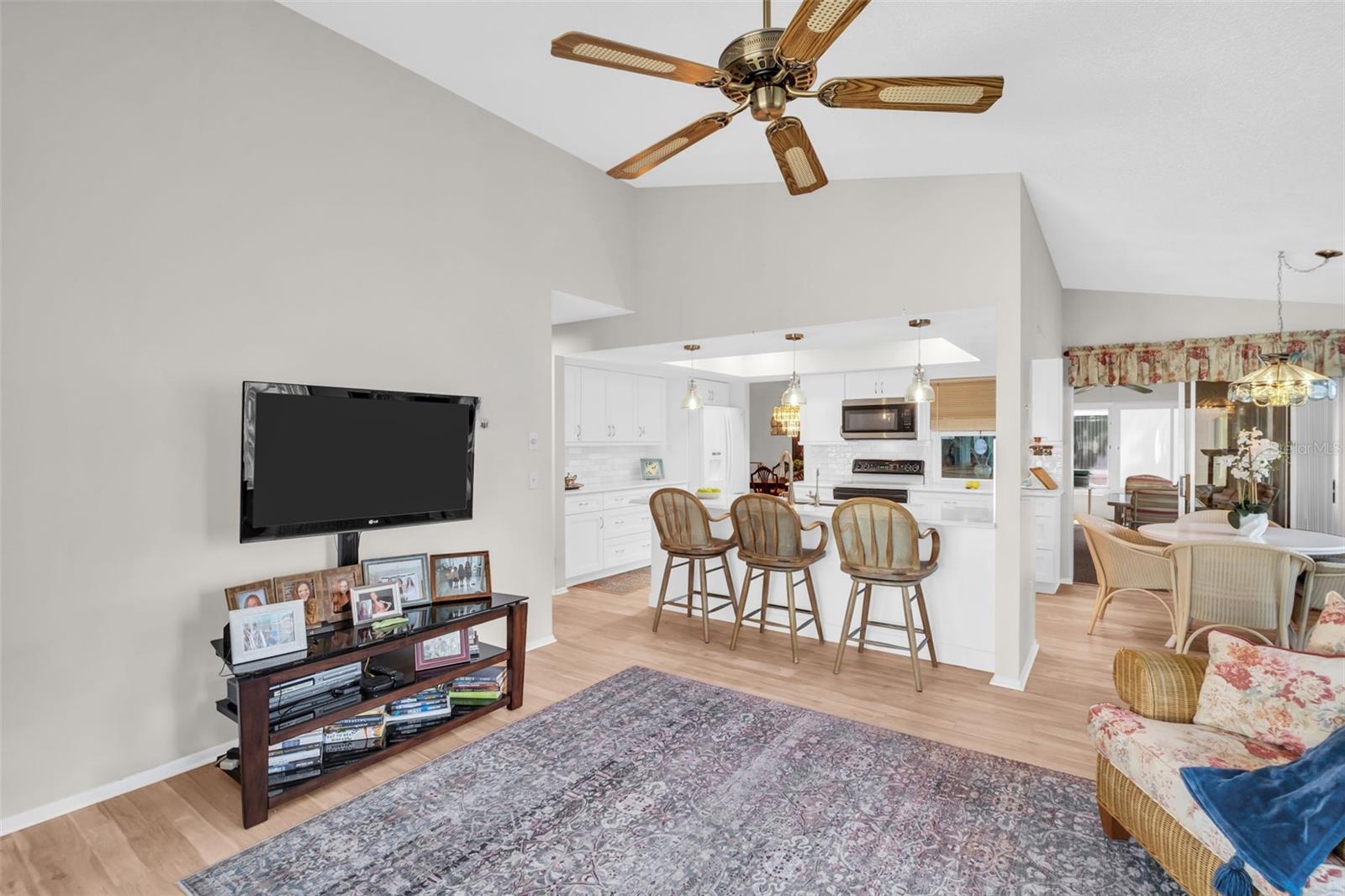 Vaulted ceilings continued in the living room~