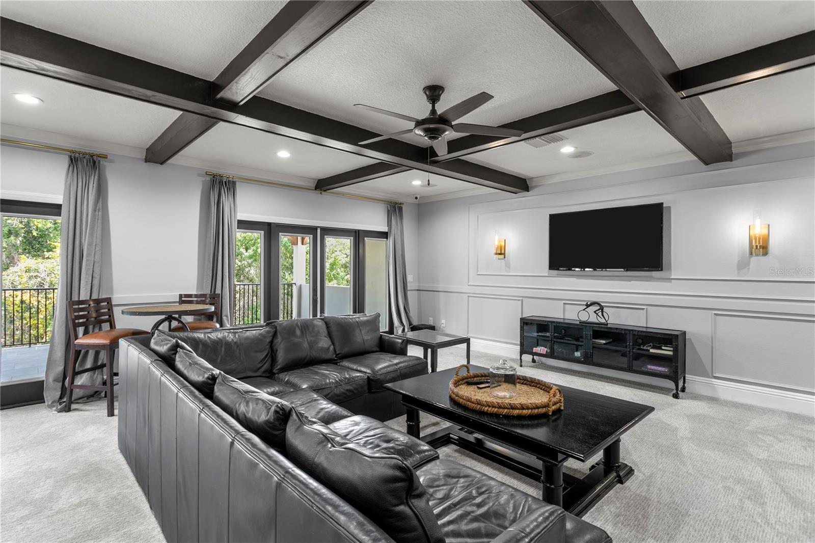 Bonus room for gathering