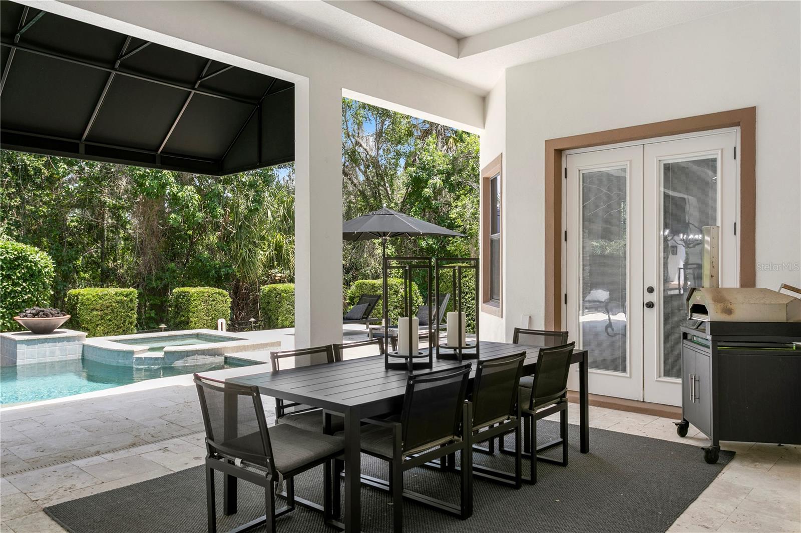 Perfect for hosting family and friends.