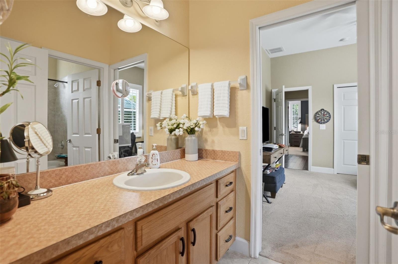 3rd full bathroom. Jack-n-Jill Bath