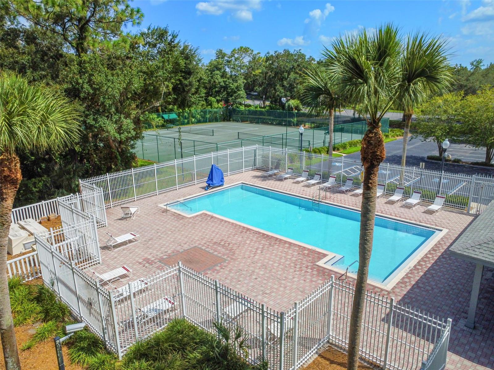 Pool Amenities