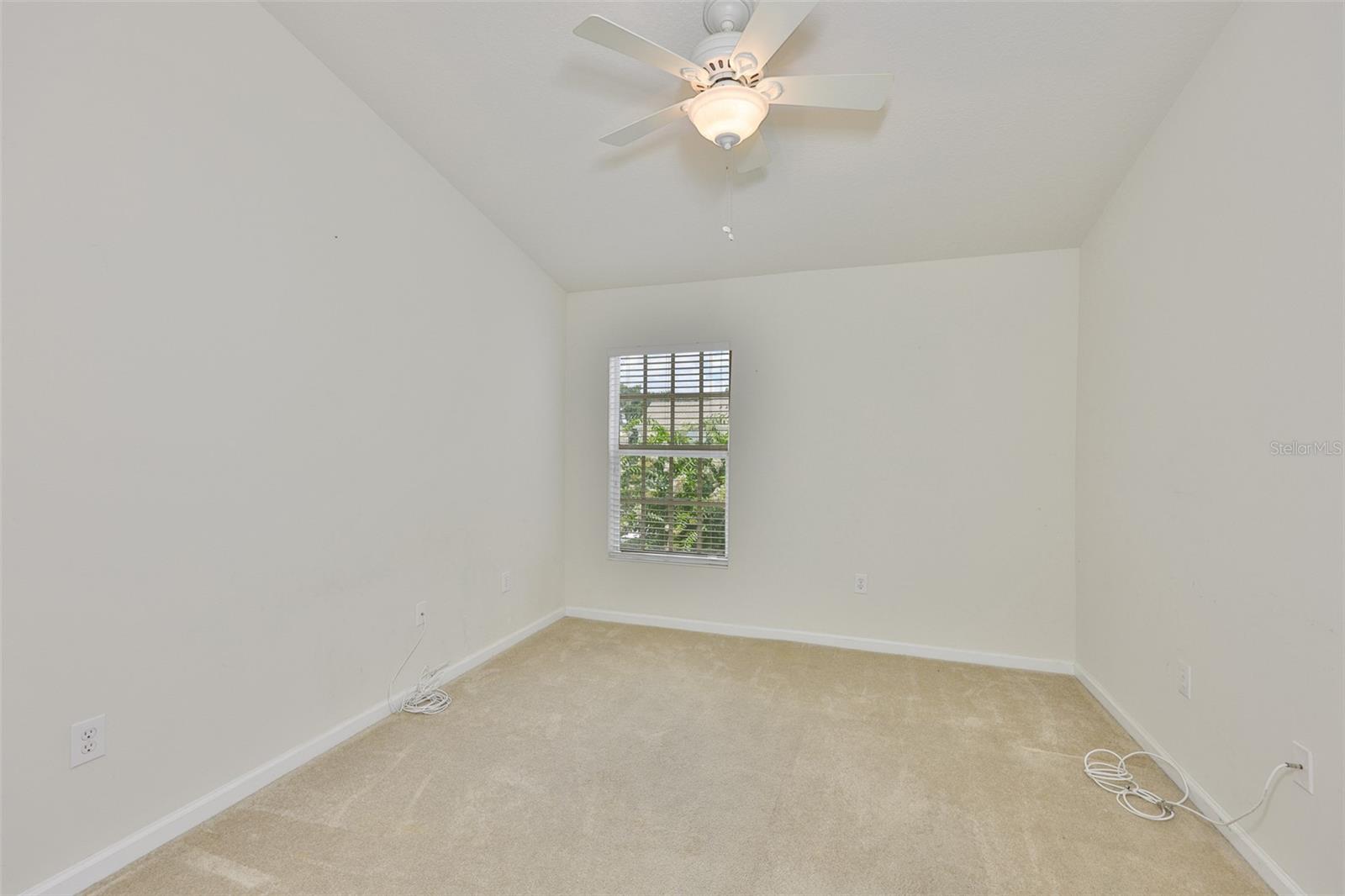 3rd Bedroom - Ceiling fans in all Bedrooms