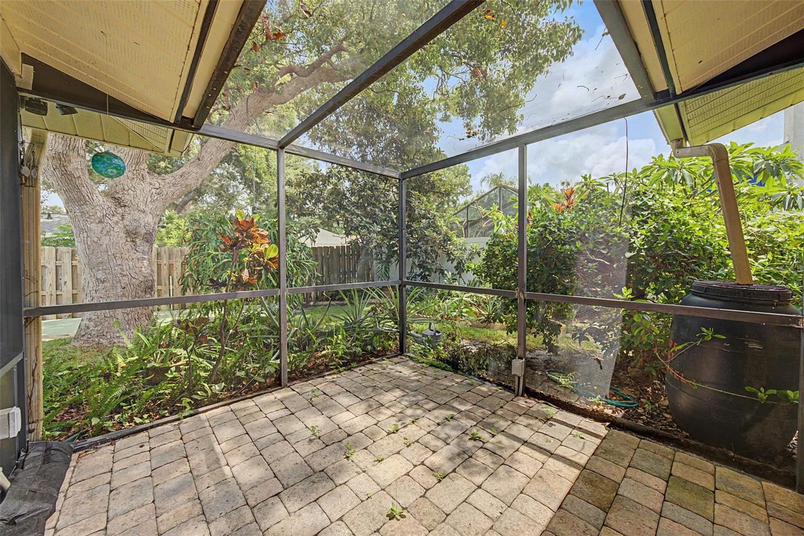 SCREENED PATIO off of LANAI.