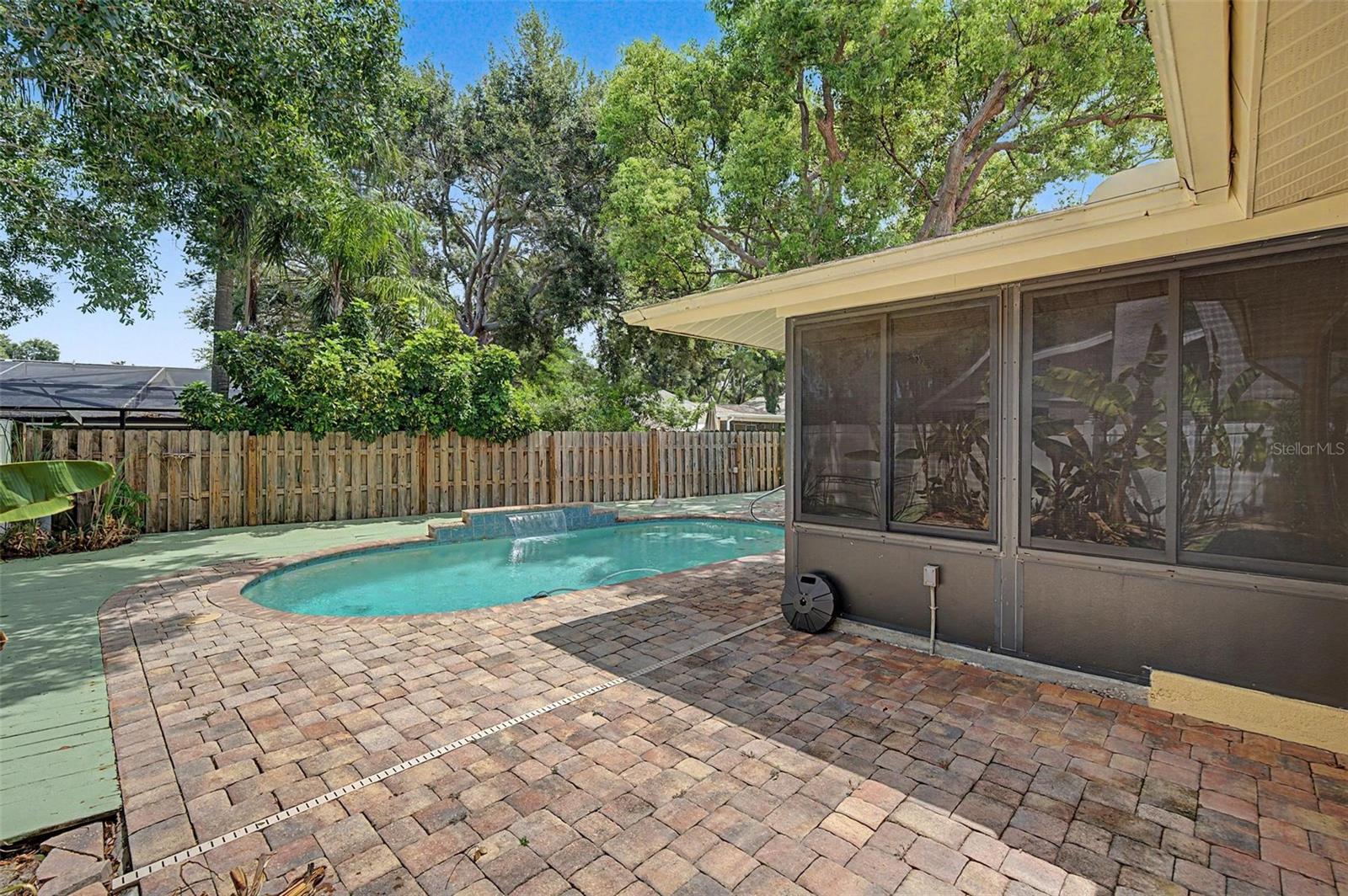 YOUR BACKYARD OASIS!