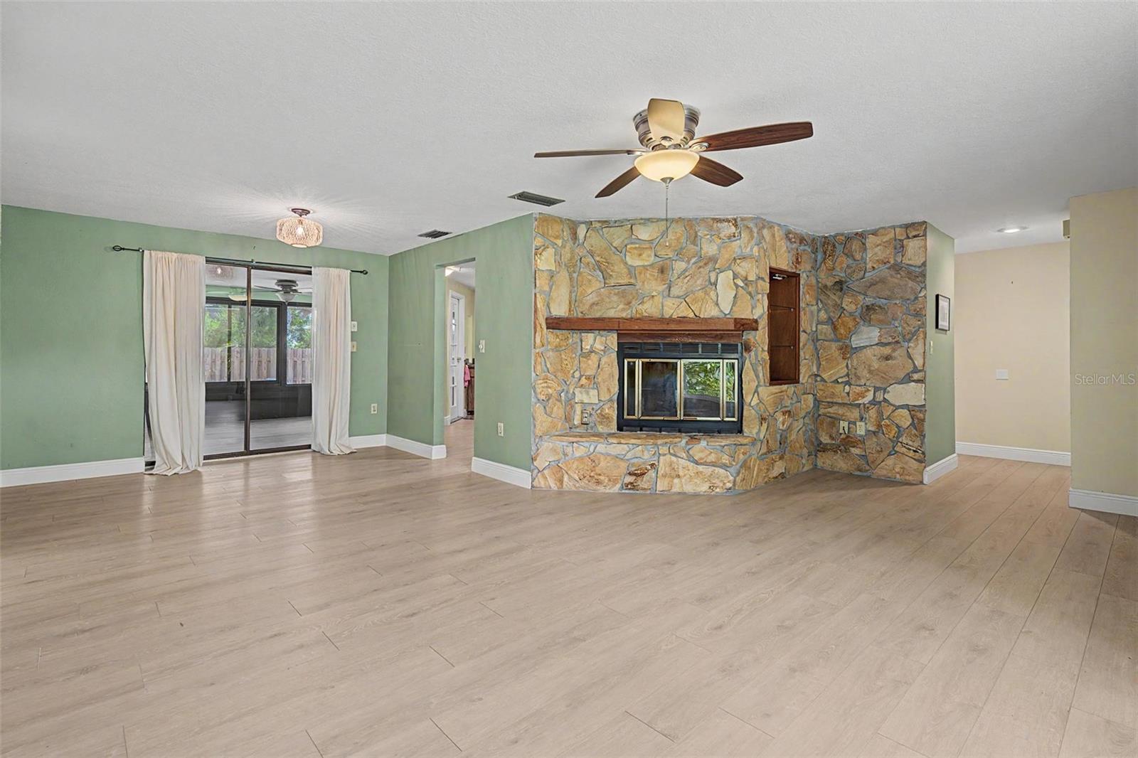 DINING ROOM & BEAUTIFUL WOOD BURNING FIREPLACE