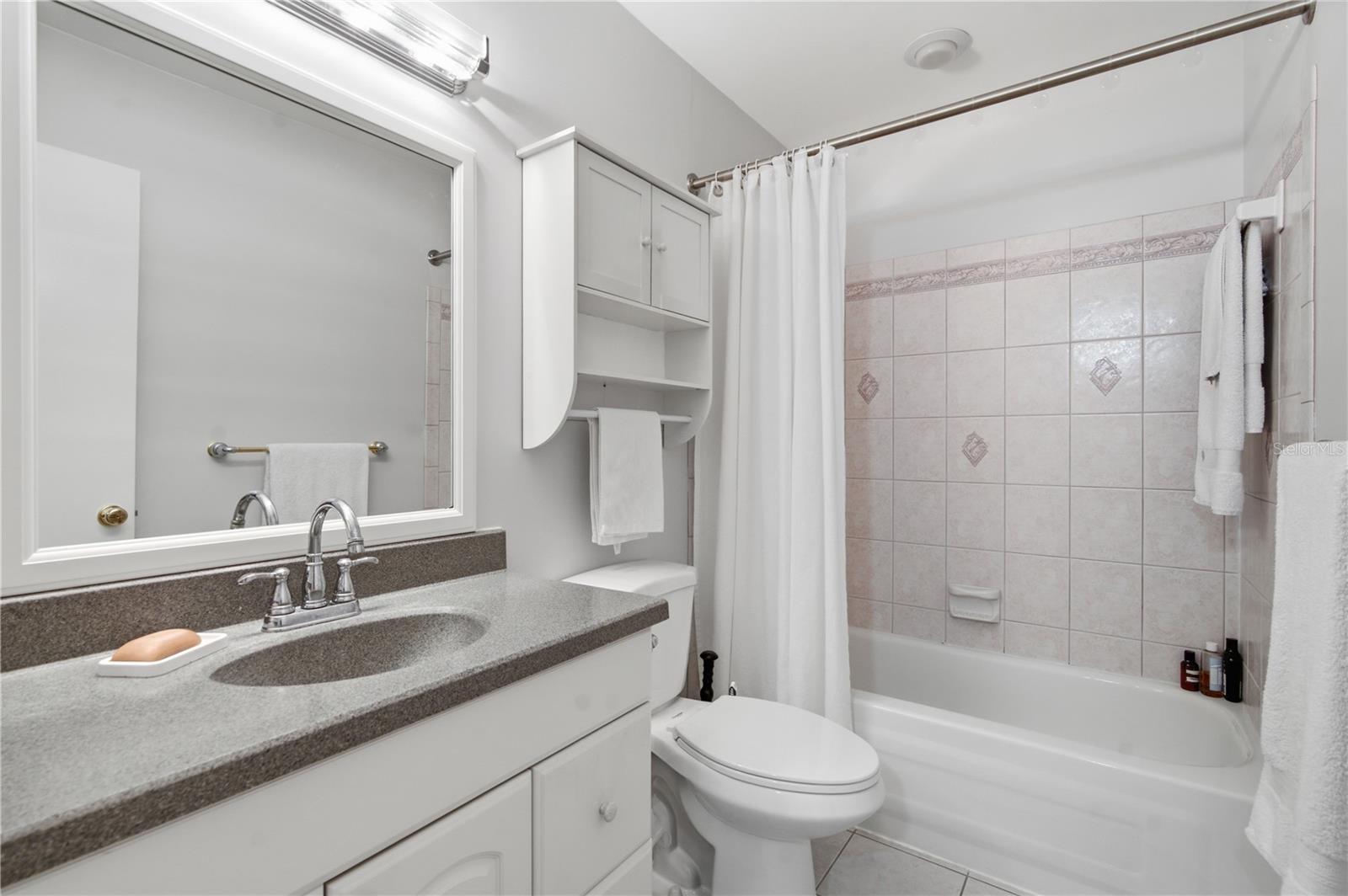 primary bathroom (first floor)