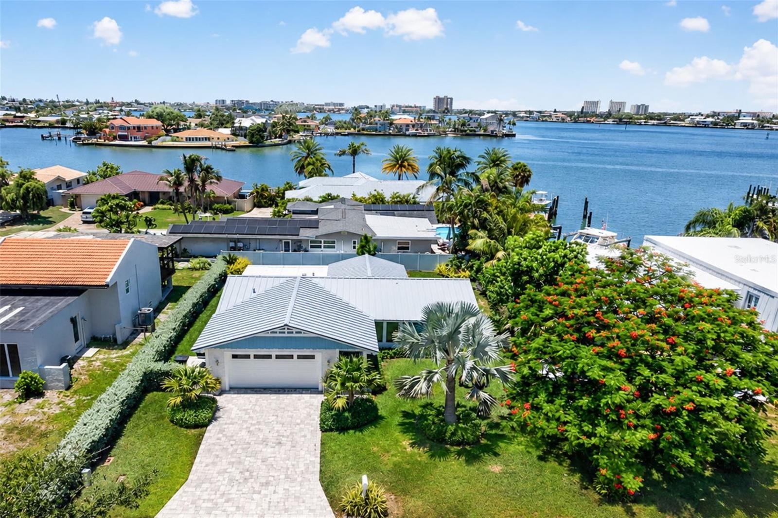 Welcome to your modern beach home!