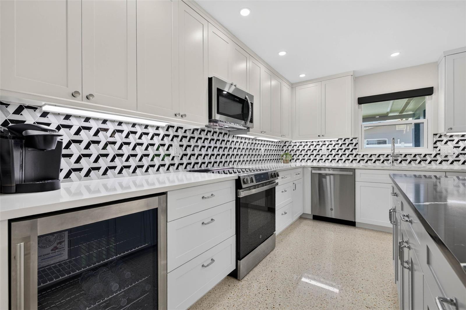 Light, Bright and Functional!