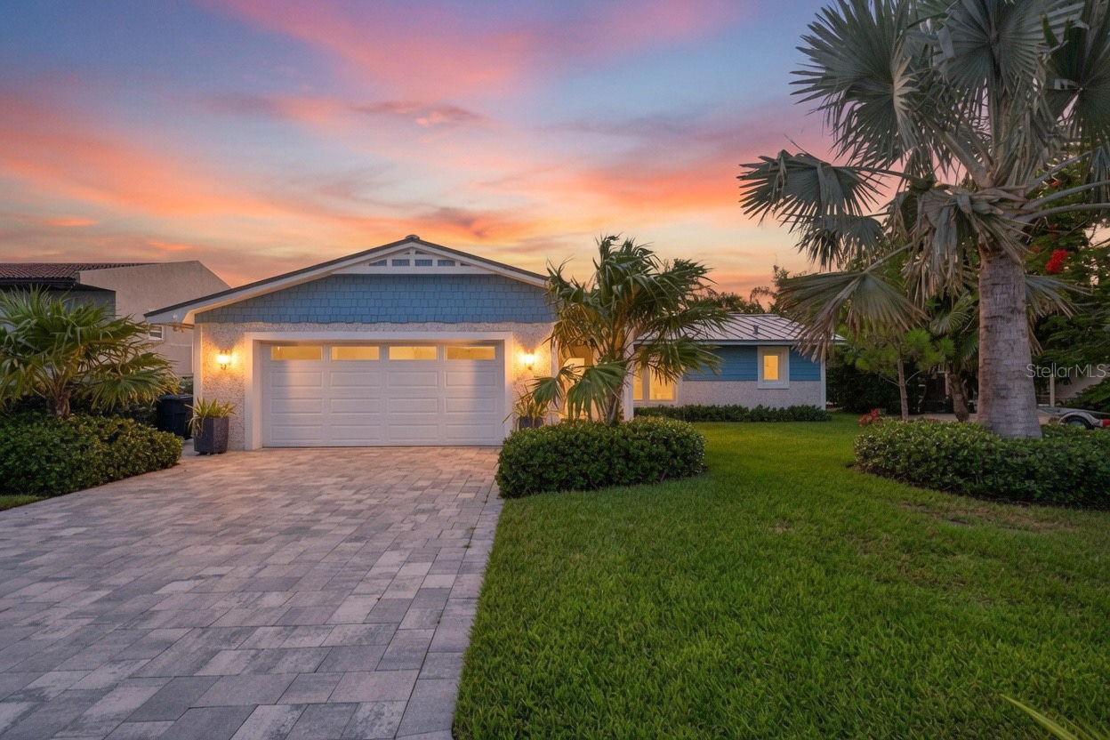 Sunset scenes for perfect evenings at home.