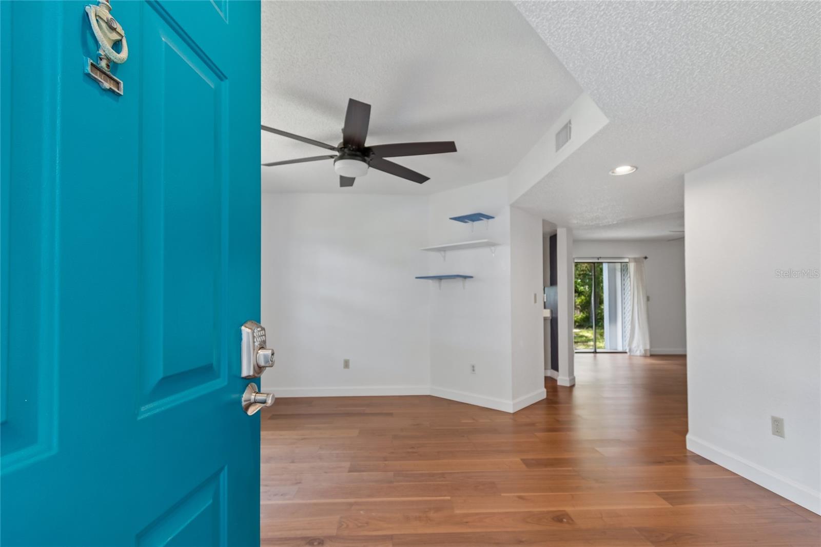 Foyer to Dining Area