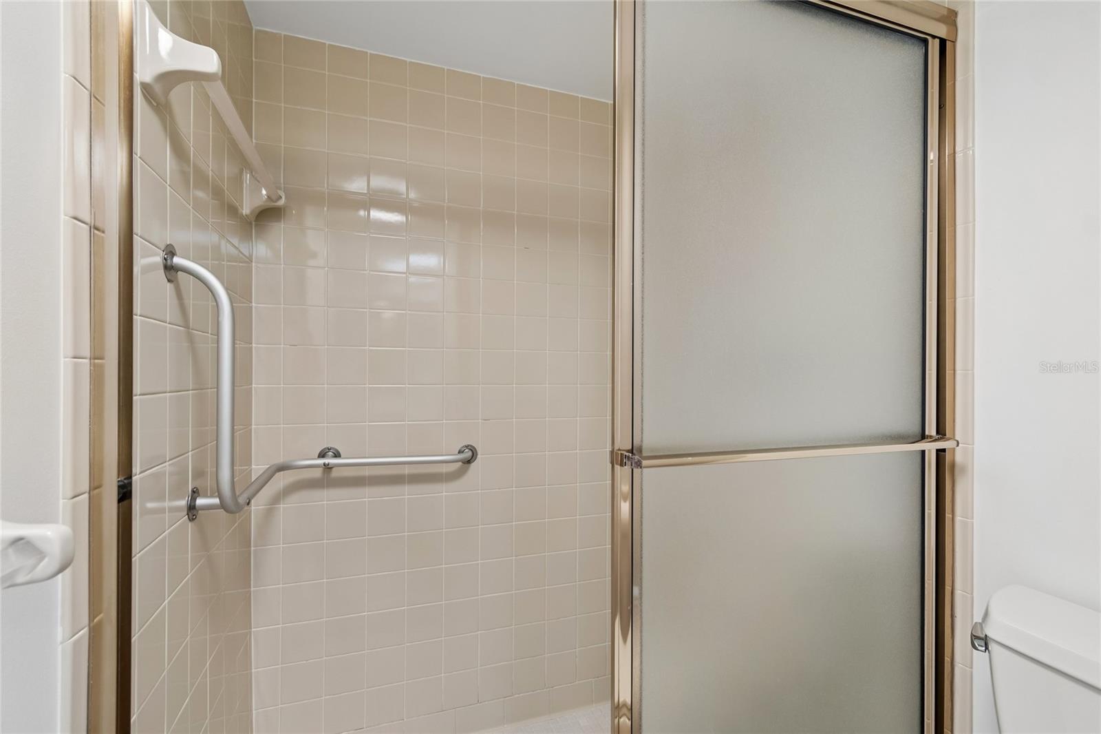 2nd Bathroom