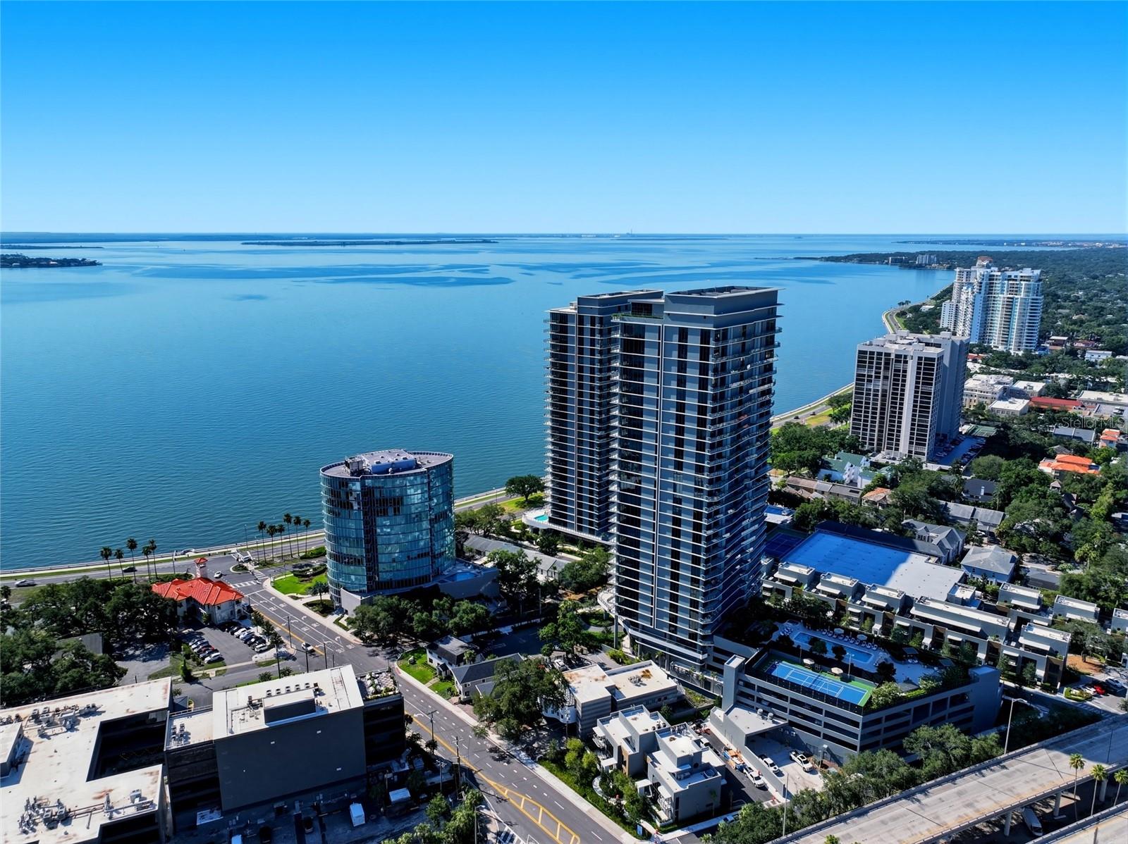 TB8524123