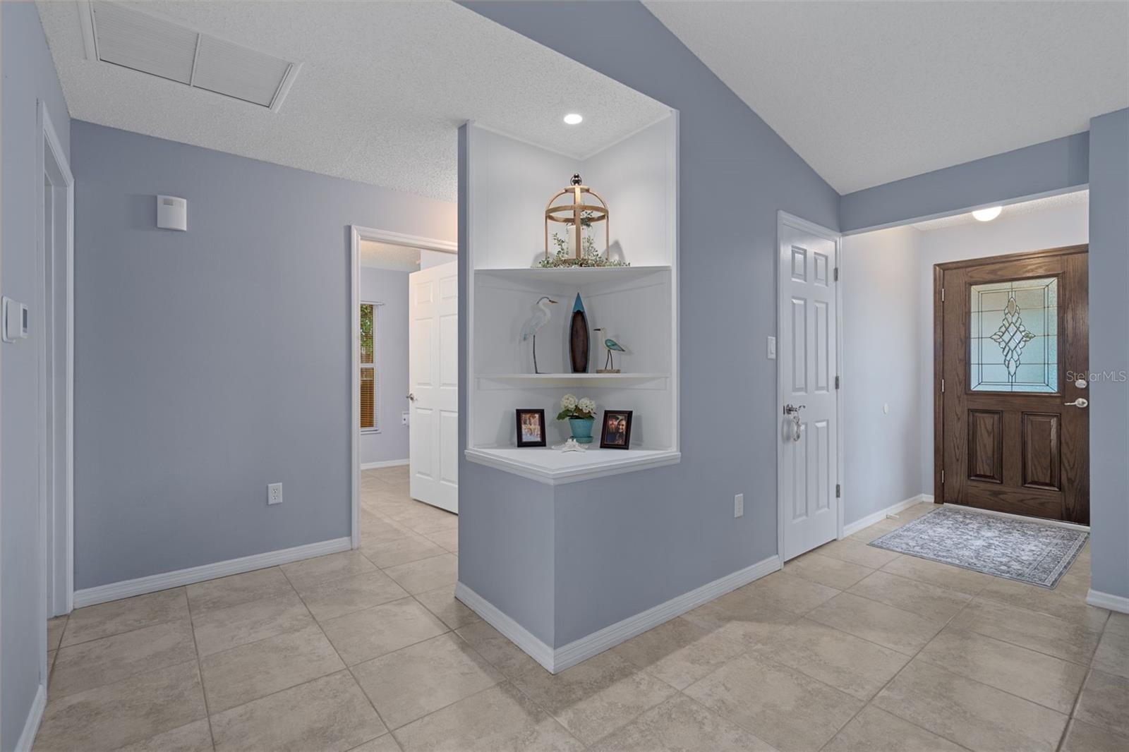 Entry Hall & Custom Built-in Shelving