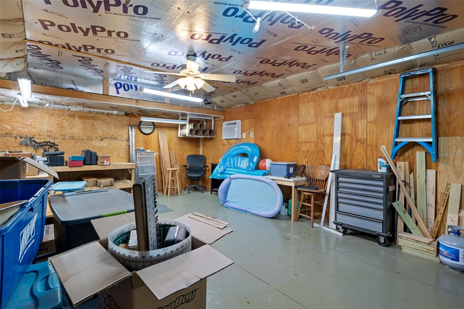 Shed Interior, its huge in here