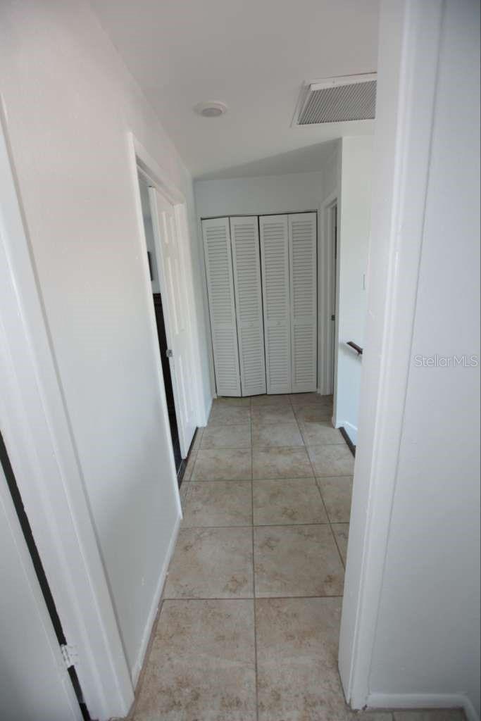 TB8524289