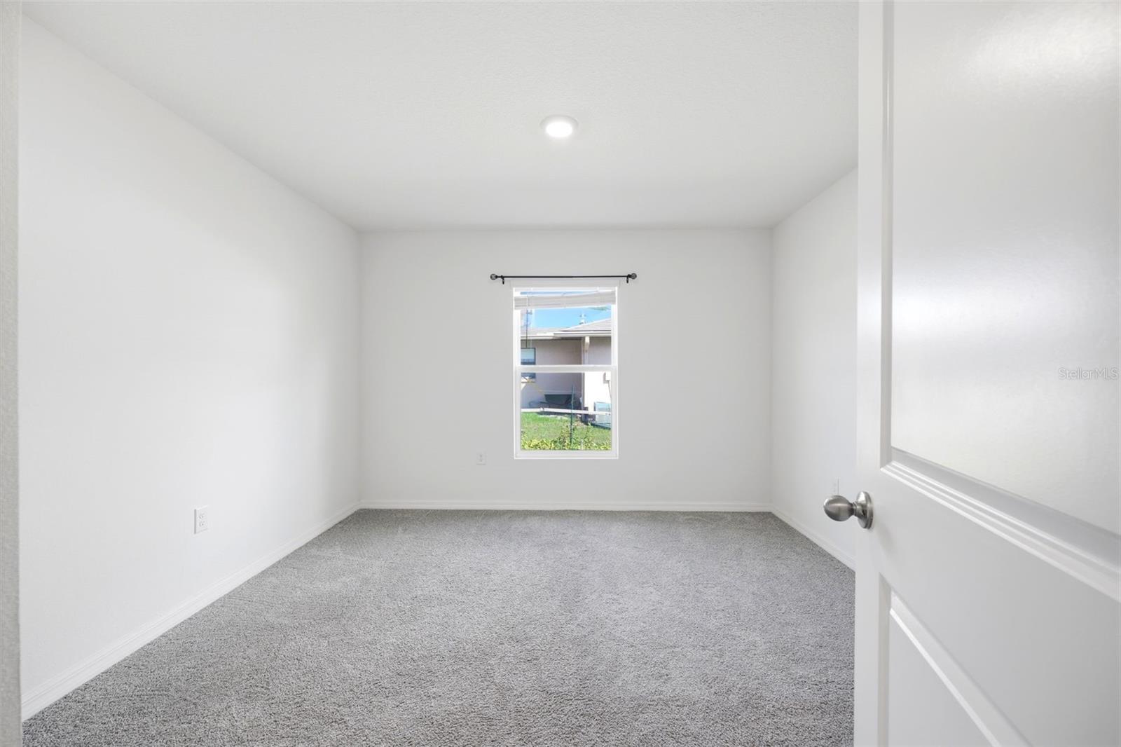 MIDDLE BEDROOM 3