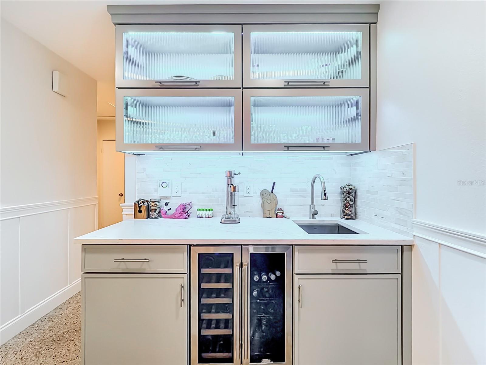 Wet bar