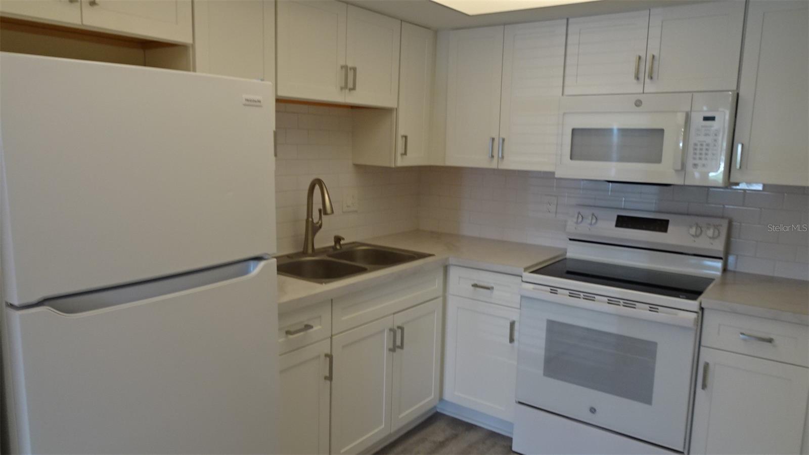 Appliances brand new Frigidaire