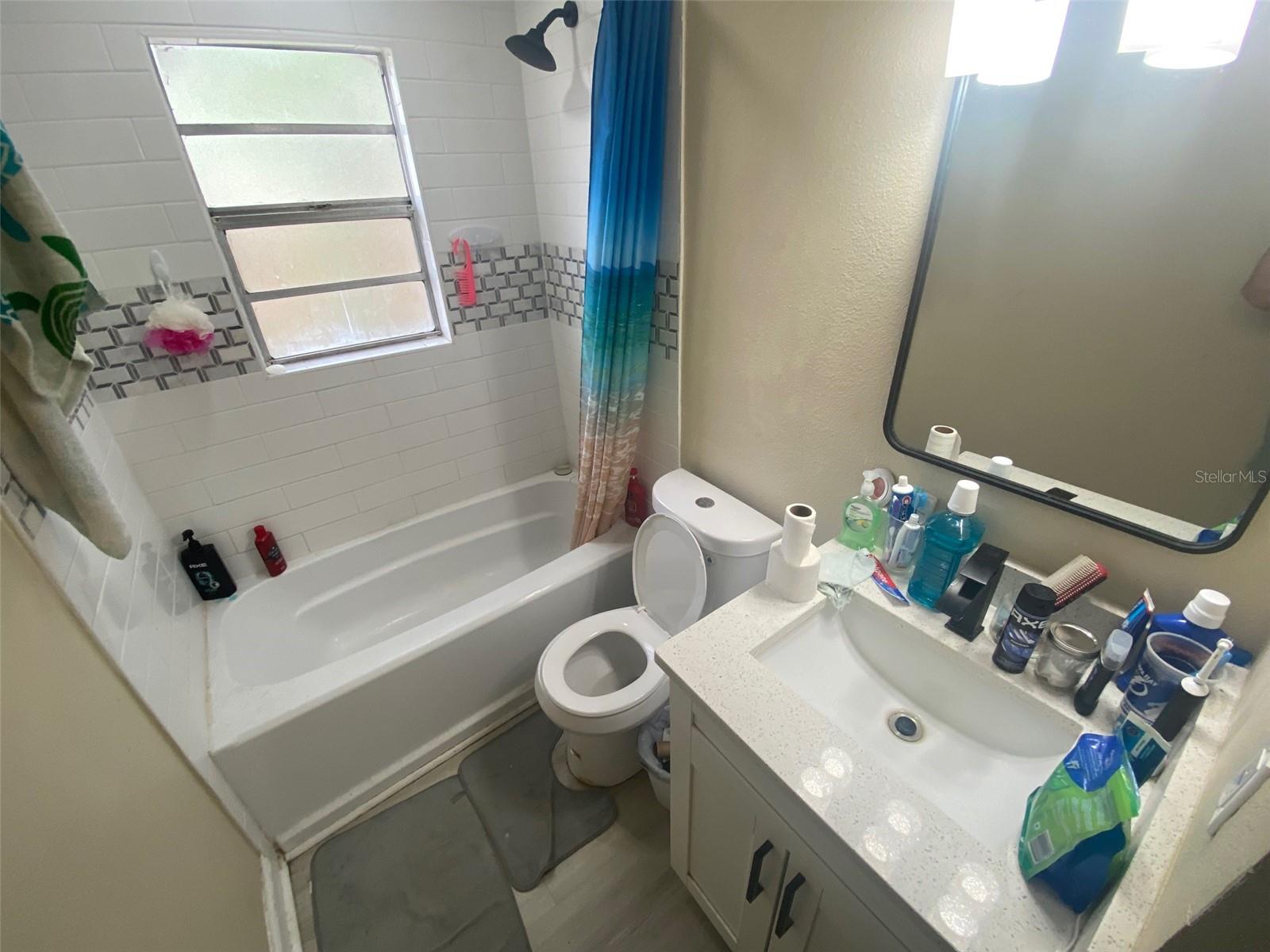 Full Bath 2