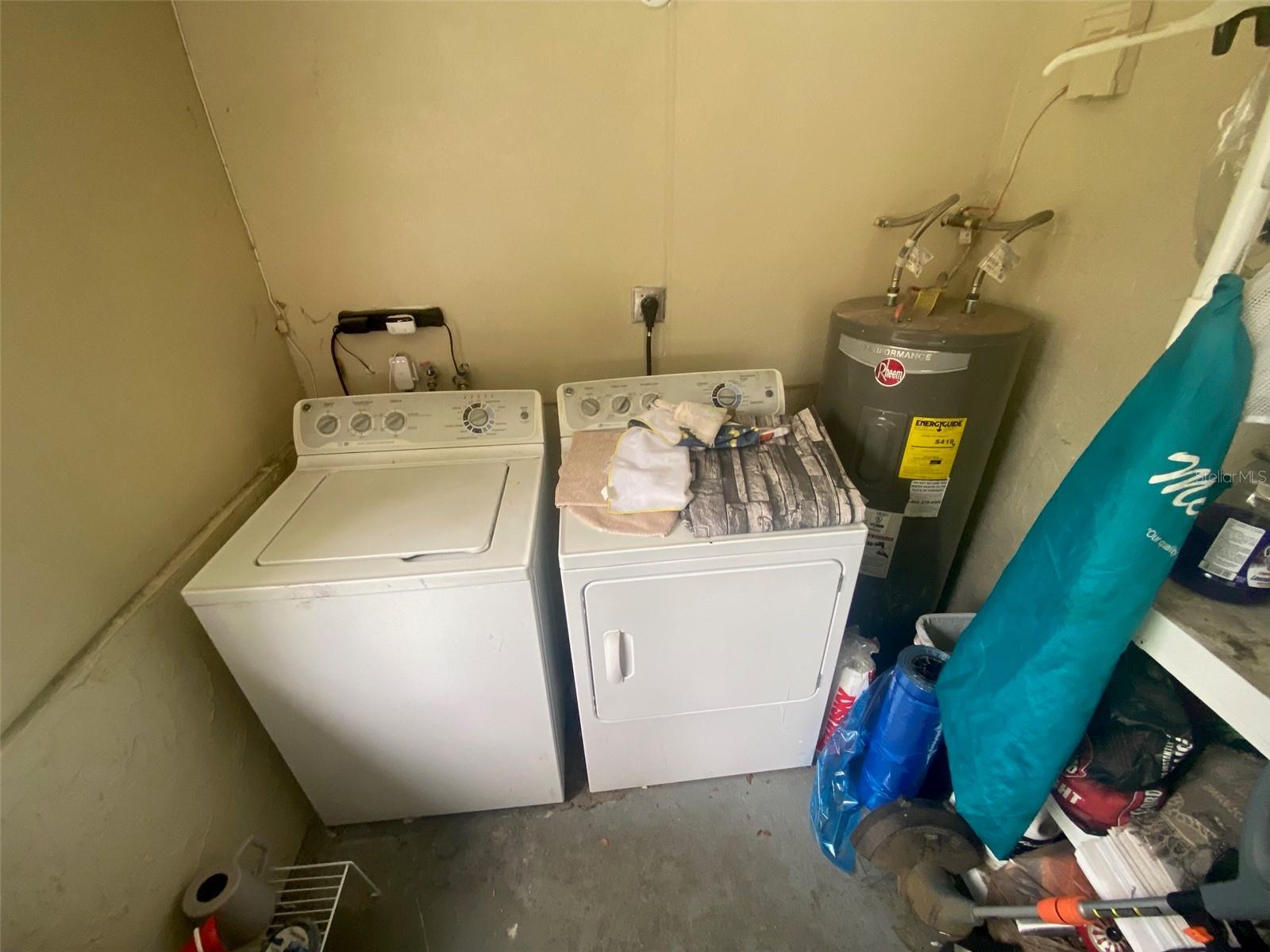 Washer / Dryer