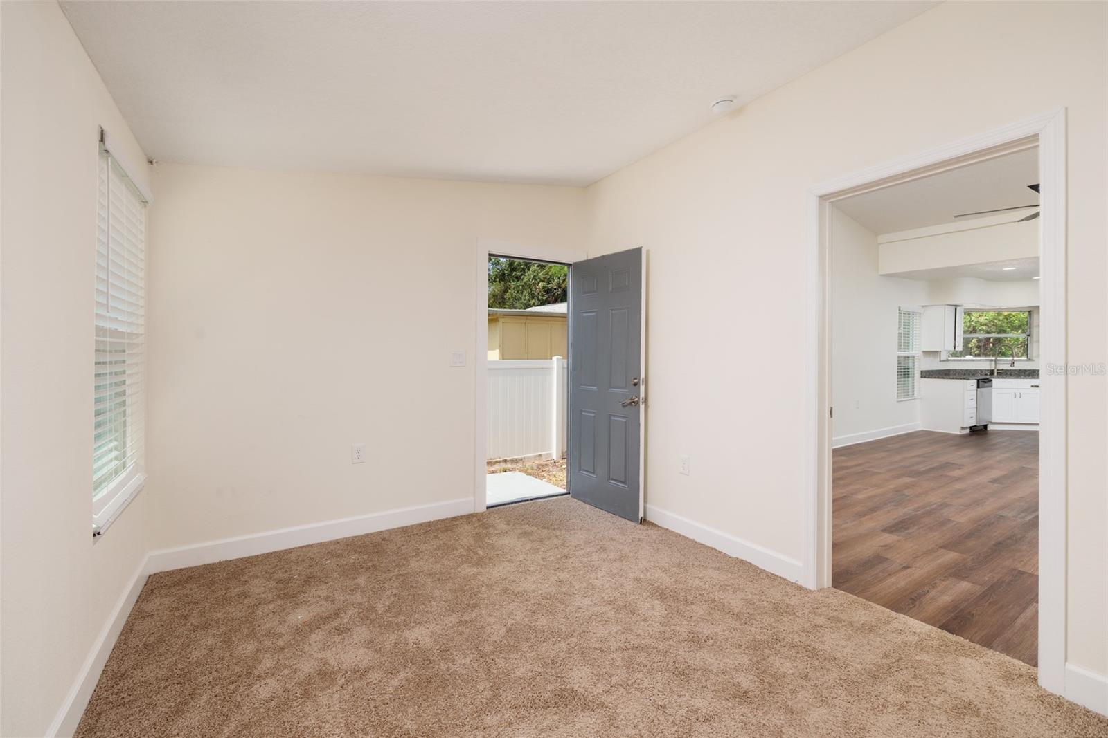Den/3rd Bedroom