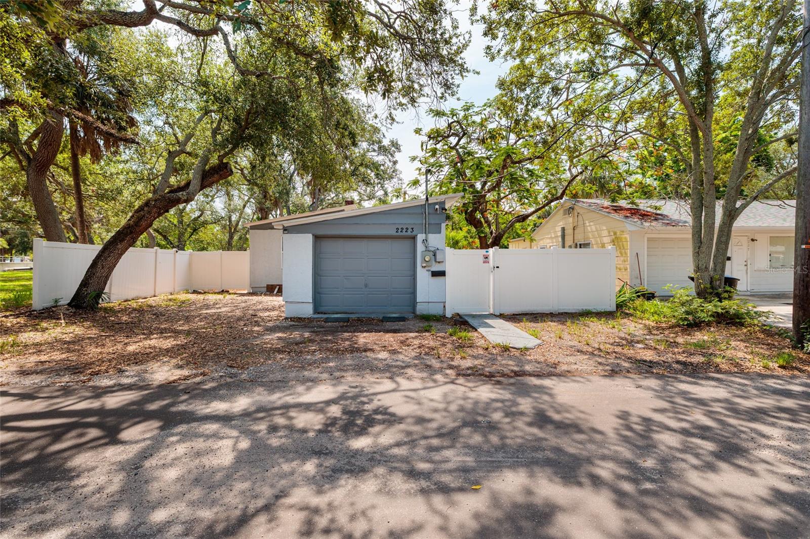 Garage with side entrance