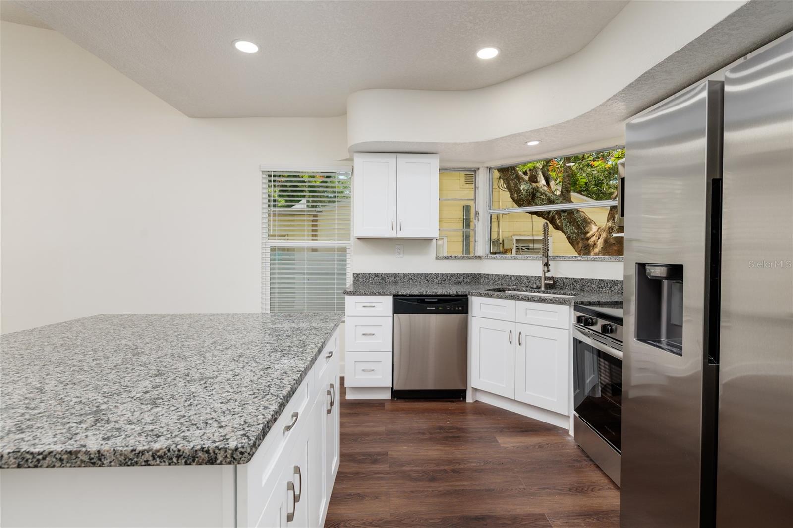 New Appliances, stone countertops