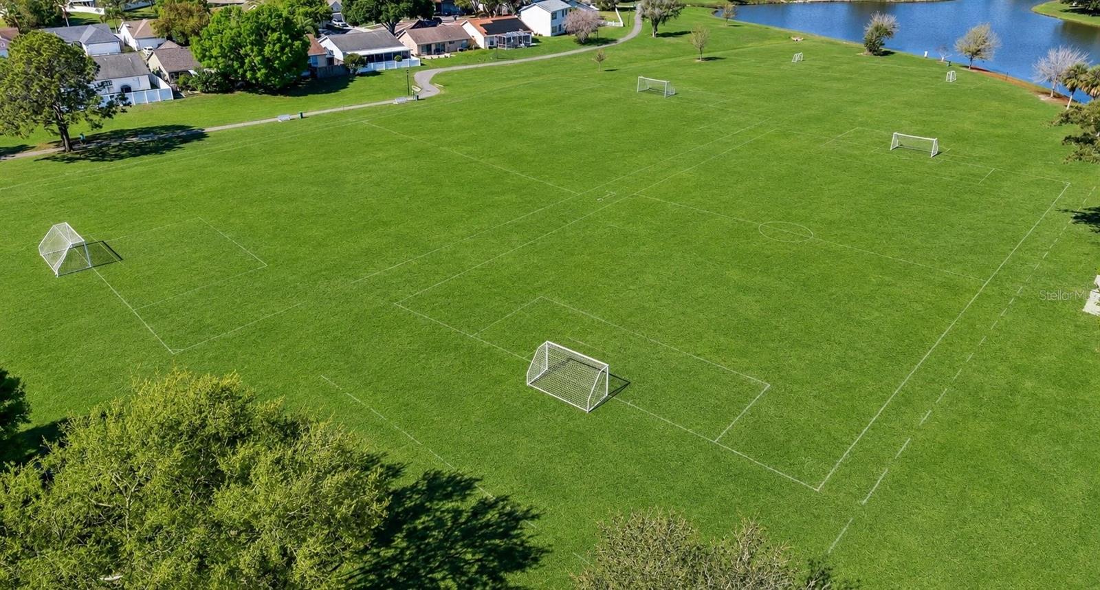 TB8524472
