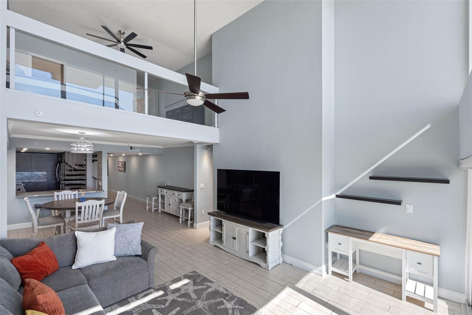... Main Guest Suite is Located on the Upper Floor Behind the Master Suite and Has It's Own 2nd Private Access from The 5th  Floor if Needed. Your Guests Will Love it..