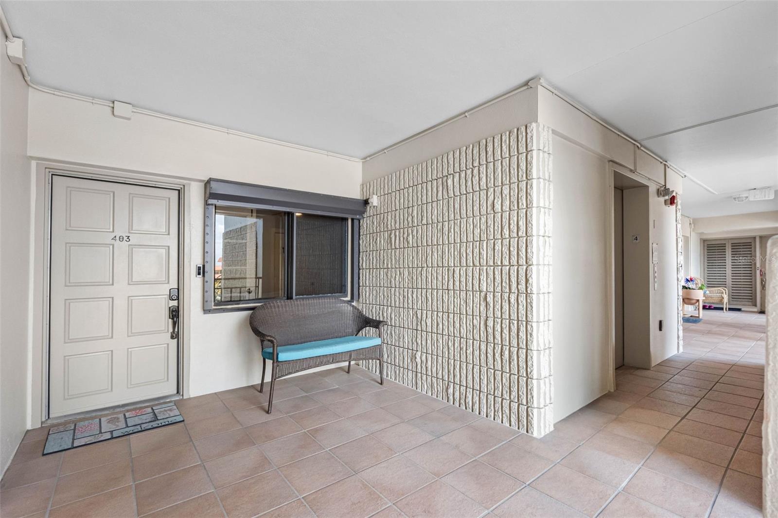 ...This Executive Townhome Style Condomimium Can Be Accessed From Either the 4th Or 5th Floor Landing. The Main Floor is Accessed From the  4th Floor Landing. Elevator Requires Key To Access From Secured Lobby.