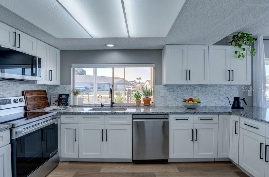AI Staged kitchen