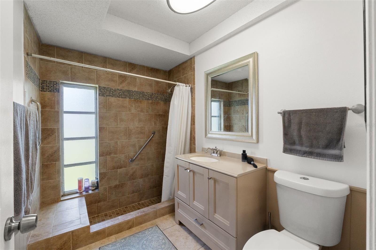 Bathroom/Shower