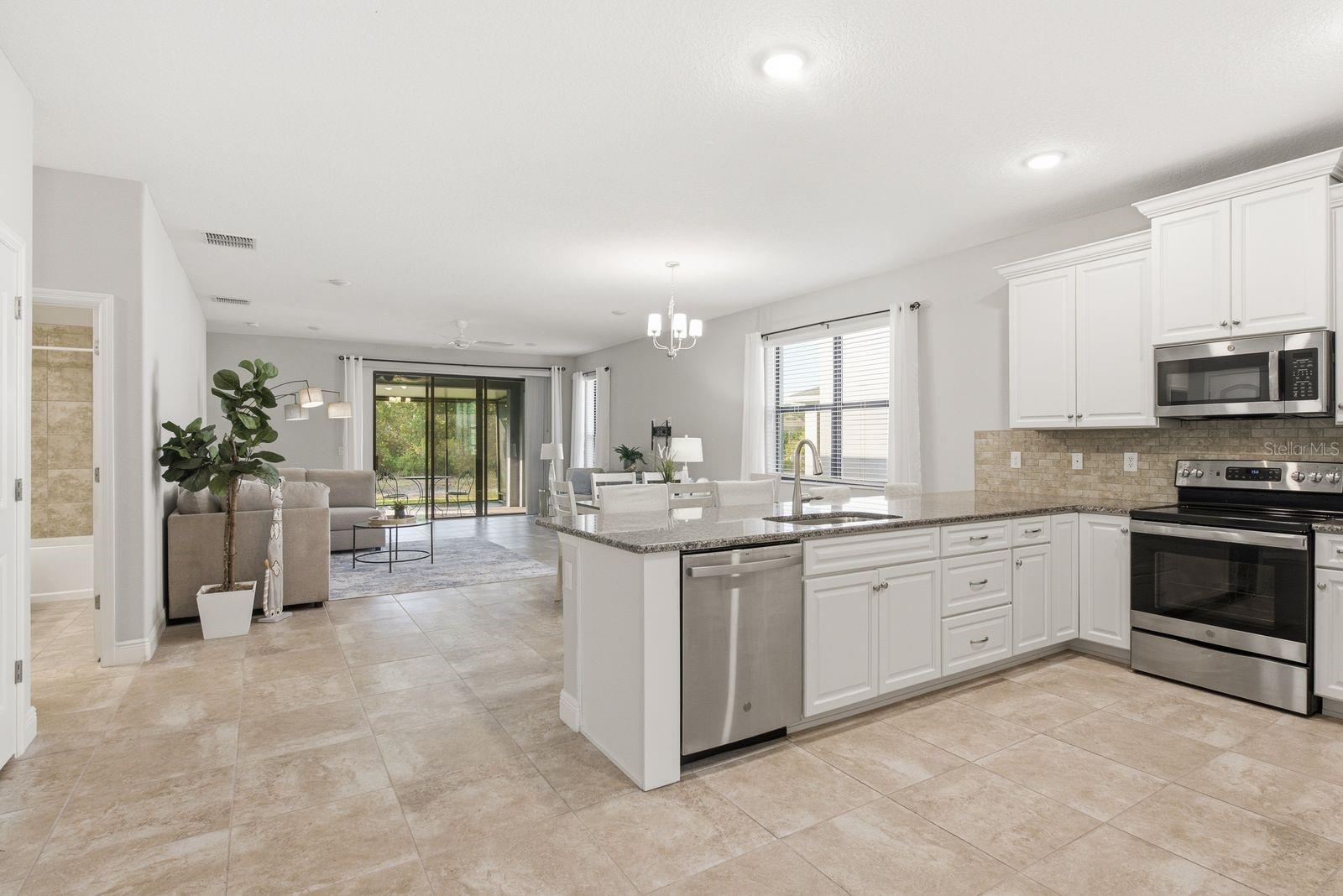 Kitchen Family room combo