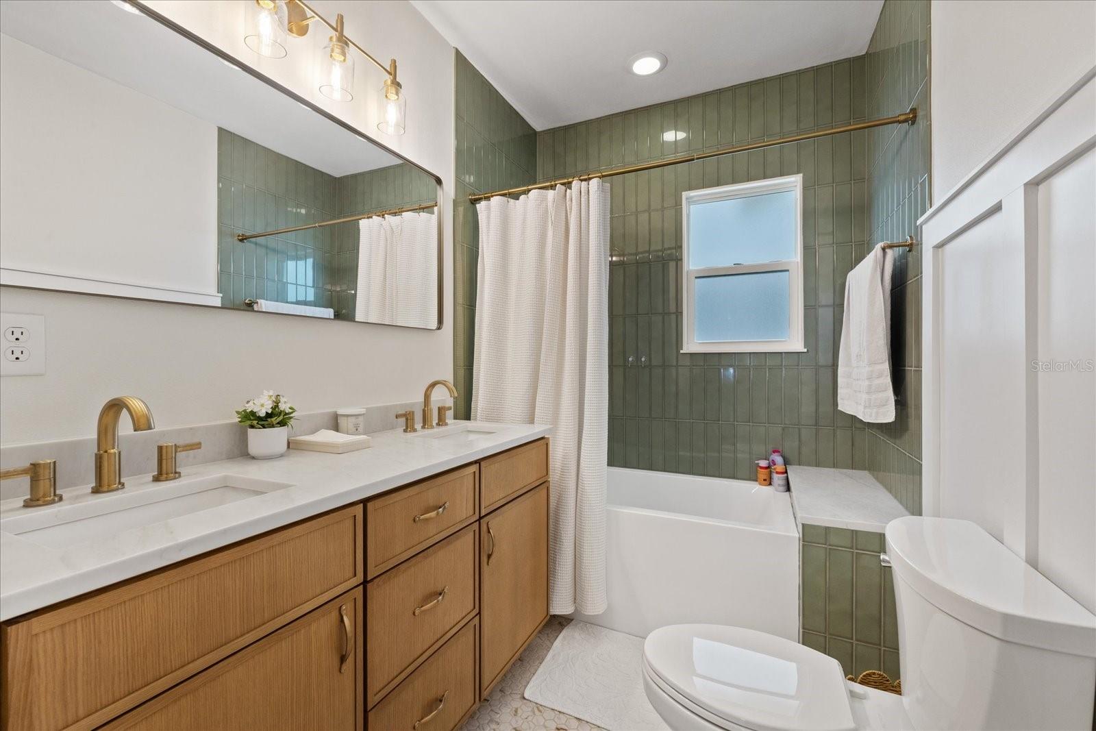 Guest Bath 1