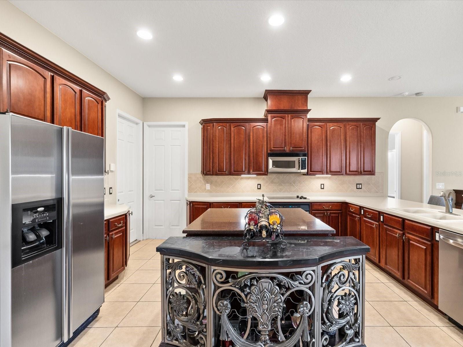 Stunning Stainless and Quartz Island